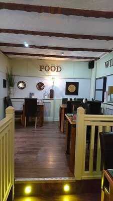 Cabana Bar Restaurant & Grill