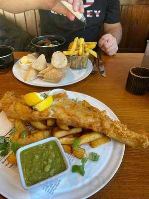 Quayside Bar And Kitchen