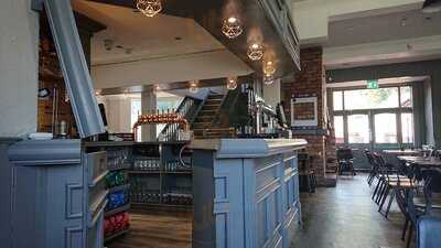 The Arches Bar And Restaurant