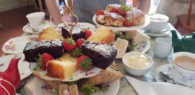 Jukes Village Shop And Restaurant