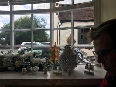 Jukes Village Shop And Restaurant