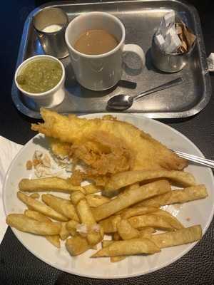 Pantrinis Fish & Chips