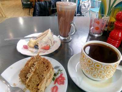 Cafe Revival At The Horsebridge