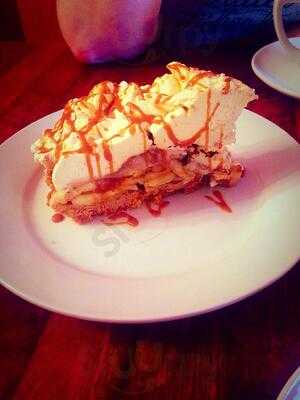 Cafe Dominic And Piccola Deli