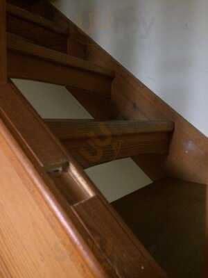 Halfway House Inn Country Lodge