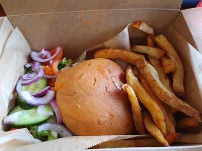 The Red Lion Amblecote - Photo 7