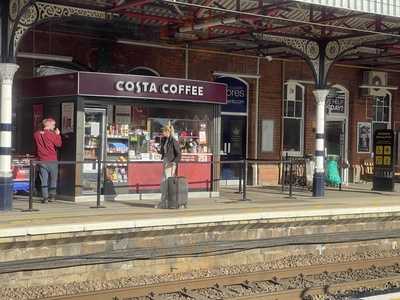 Costa Coffee Grantham - Gner Platform 1