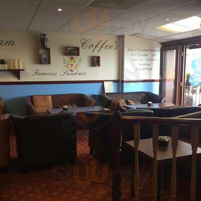 Bayside Cafe And Lounge