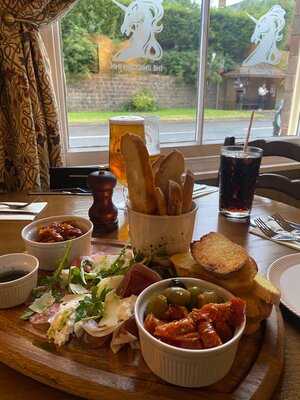 The Unicorn Inn Newton Solney