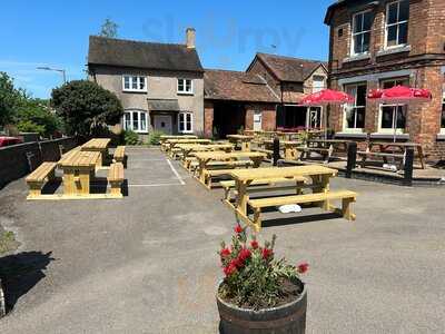 The Unicorn Inn Newton Solney
