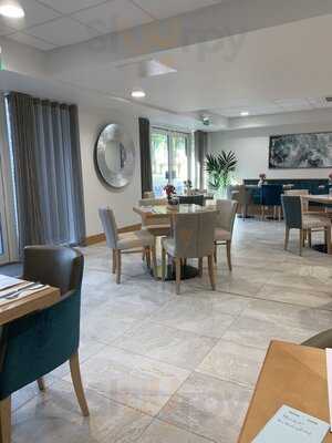 Kanya Bistro Bar And Restaurant