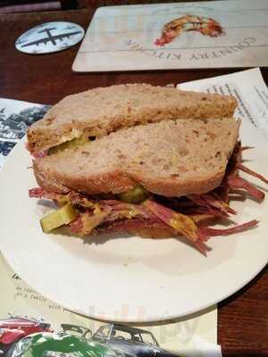 The King And Tinker Public House