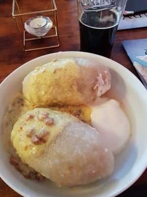 Niko's Lithuanian And English Resturant