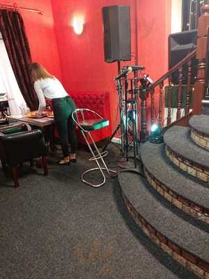 Niko's Lithuanian And English Resturant