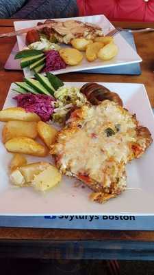 Niko's Lithuanian And English Resturant