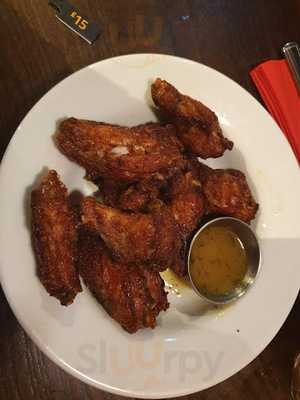 Victory Pub & Kitchen