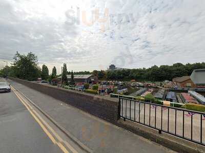 Canalside Coffee Shop