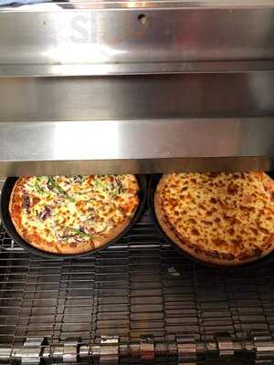 Rominos Pizza