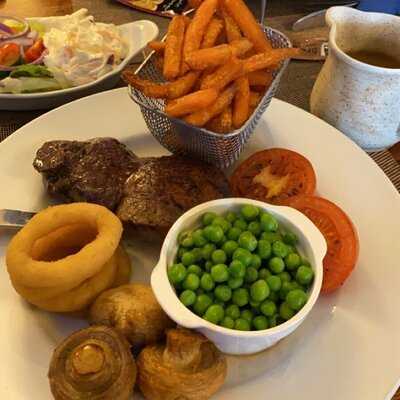 The Wheelhouse Marina Bar And Restaurant