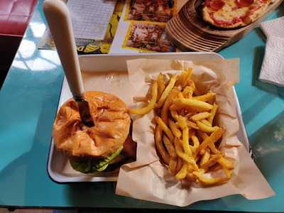 Lums Gourmer Burger Restaturant