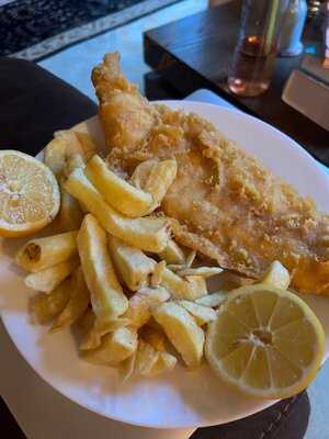 Fish And Face - Photo 8