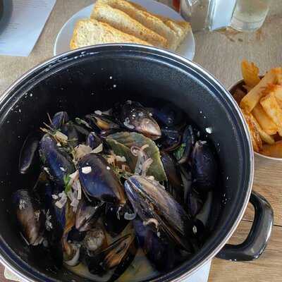 The Point Bar & Grill