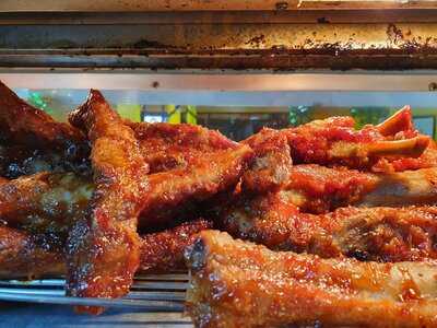 Caledonia Chicken And Ribs