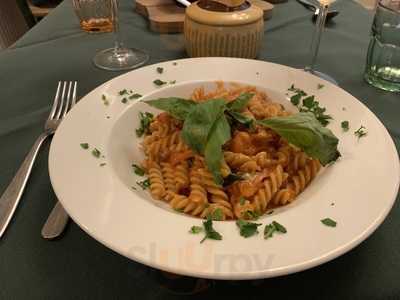 Olive E Capperi Trattoria Pizzeria