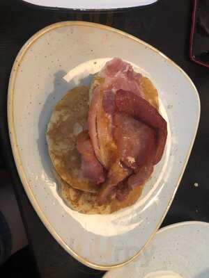 The Boathouse Bar & Restaurant