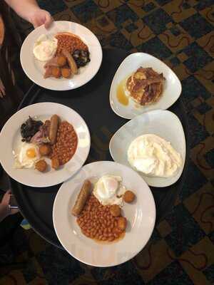 The Boathouse Bar & Restaurant