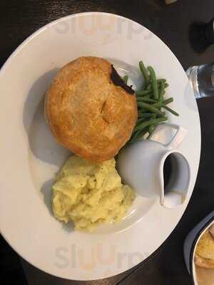 The Boathouse Bar & Restaurant