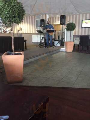 Boardwalk Bar & Grill