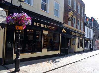 The Golden Lion - J D Wetherspoon
