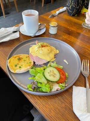 Nikki’s Cafe Bistro