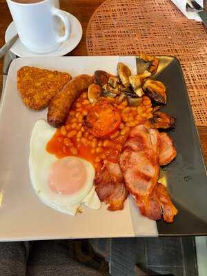 Nikki’s Cafe Bistro