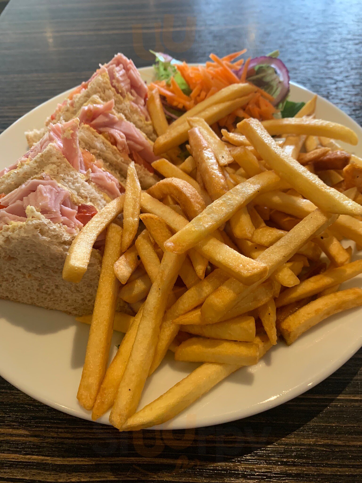 Traders Restaurant At Holiday Inn