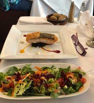 Candlelite Restaurant