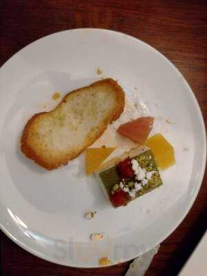 Tierra & Mar Restaurant