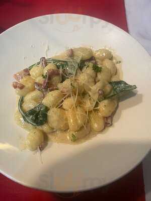 Bella Napoli Italian Restaurant & Pizzeria