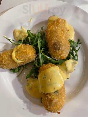 Cafe At The Green Pavilion