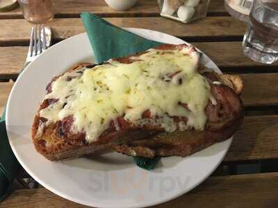 Cafe At The Green Pavilion