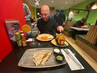 El Guaca Mexican Grill