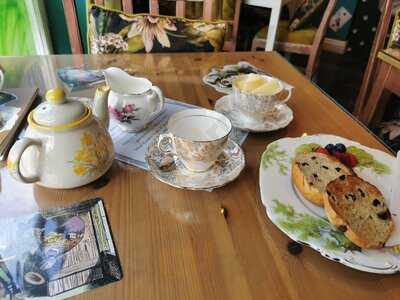 The Vintage Rose Tea Room