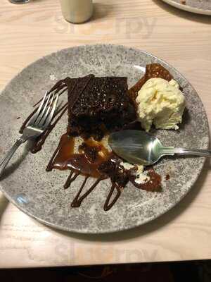 Oliver Twist Restaurant