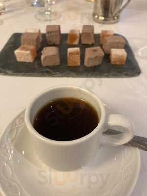 Restaurant At Esseborne Manor