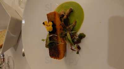 Restaurant At Esseborne Manor