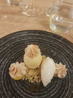 Thomas Carr At The Olive Room