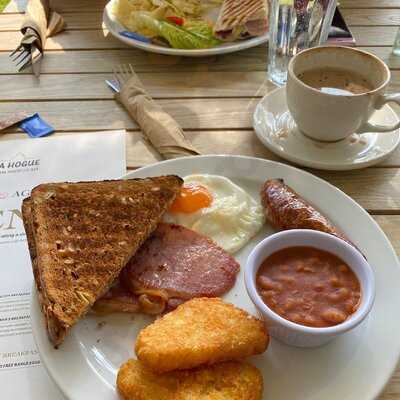 La Hogue Farm Shop & Cafe