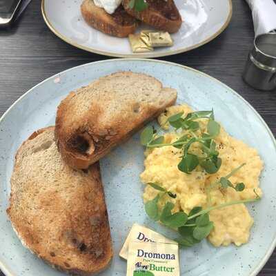 Glasshouse Coffee & Deli