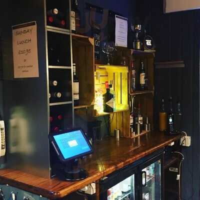 The Old Ham Tree Inn